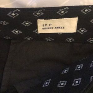 GAP Pants & Jumpsuits - GAP Skinny Ankle Patterned Pants GAP Pants & Jumpsuits - GAP Skinny Ankle Patterned Pants